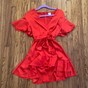Selfie Leslie red dress